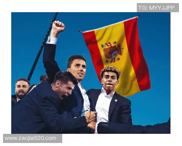 足球明星享受美食时刻高清图片展示板鸭风味诱惑